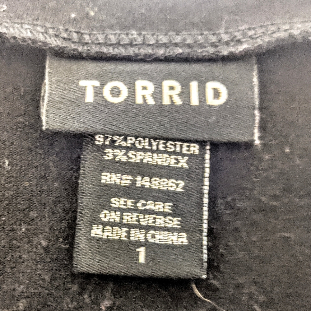 3/$15 TORRID Plaid shirt sleeve blouse (1X) - Picture 6 of 8